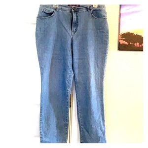 Gloria Vanderbilt jeans